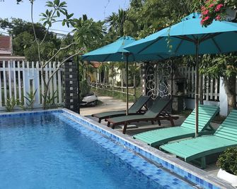 The Moon River Homestay & Villa - Hoi An - Pool