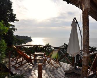 موكومبلي هوتل - ساو تومي - شرفة