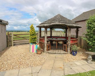 Spring Cottage - Duns - Innenhof