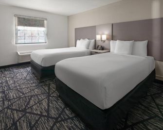 La Quinta Inn By Wyndham Omaha West - Omaha - Habitación