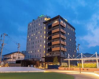 Central Hotel Takeoonsen Ekimae - Takeo - Bygning