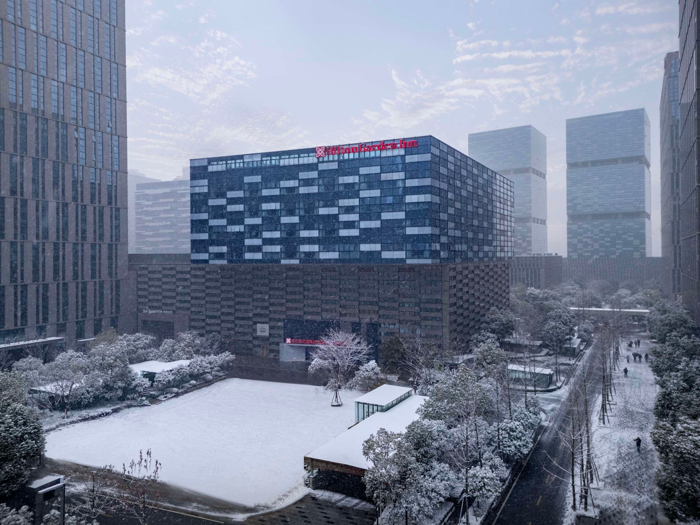 Hilton Garden Inn Nanjing Hexi Olympic Sports Center thumbnail 2