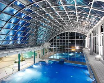 هوليداي إن شتوتغارت - شتوتغارت - حوض السباحة