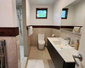 Atupa Suites - Rarotonga - Bathroom