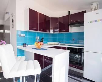 Four Towers Apartments - Rab - Cocina