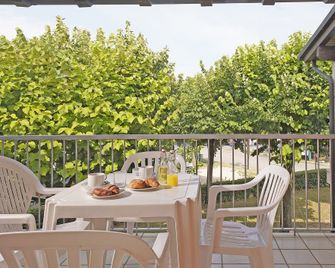 Residence Villaggio Tiglio - Sirmione - Balcony