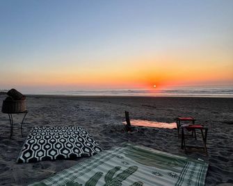 Tres Corazones Beach House With a Heart - La Misión - Beach