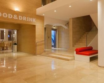 Sol de Alcudia Apartamentos - Alcúdia - Reception