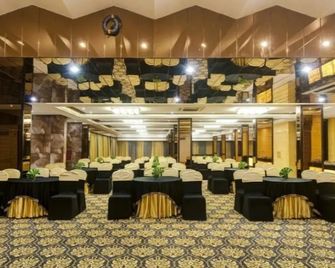 Hotel Aditya - Raipur
