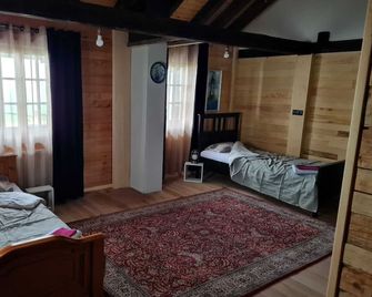 Farmhouse and two glamping dome homes in the Povlen Nature Park in western Serbia - Valjevo - Bedroom