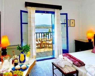 Agionissi Resort - Αμμουλιανή