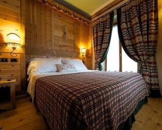 Hotel Laghetto - Brusson - Camera da letto
