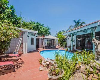 Honeypot Guesthouse - Umhlanga - Pool