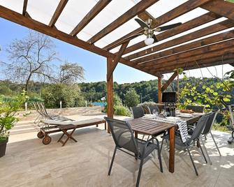 Nice Apartment In Grabrovnik With Sauna - Sveti Martin na Muri - Patio