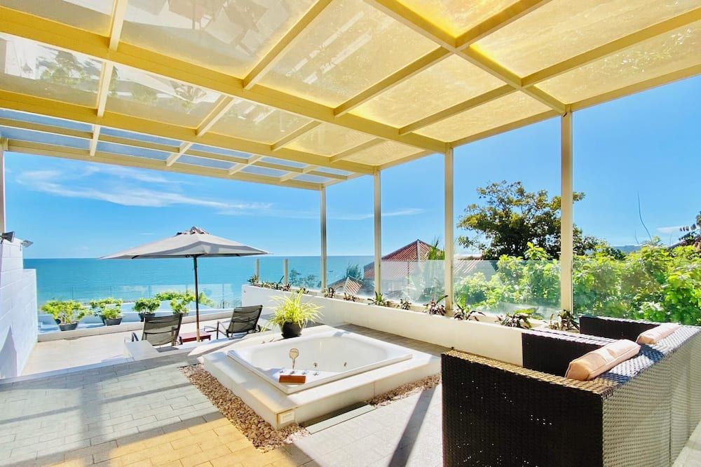 The Cliff Resort & Residences