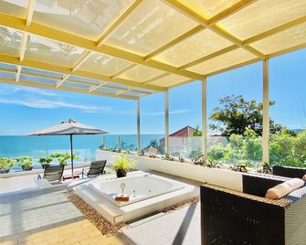 The Cliff Resort & Residences - Phan Thiet - Balcón