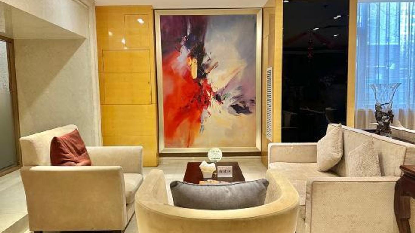 Eaself Hotel