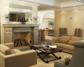 Calders Hotel And Conf Centre - Fish Hoek - Living room