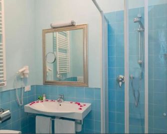 Beyou Hotel Villa Rosa - Riccione - Bagno