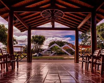 Pantanal Hotel - Miranda - Patio