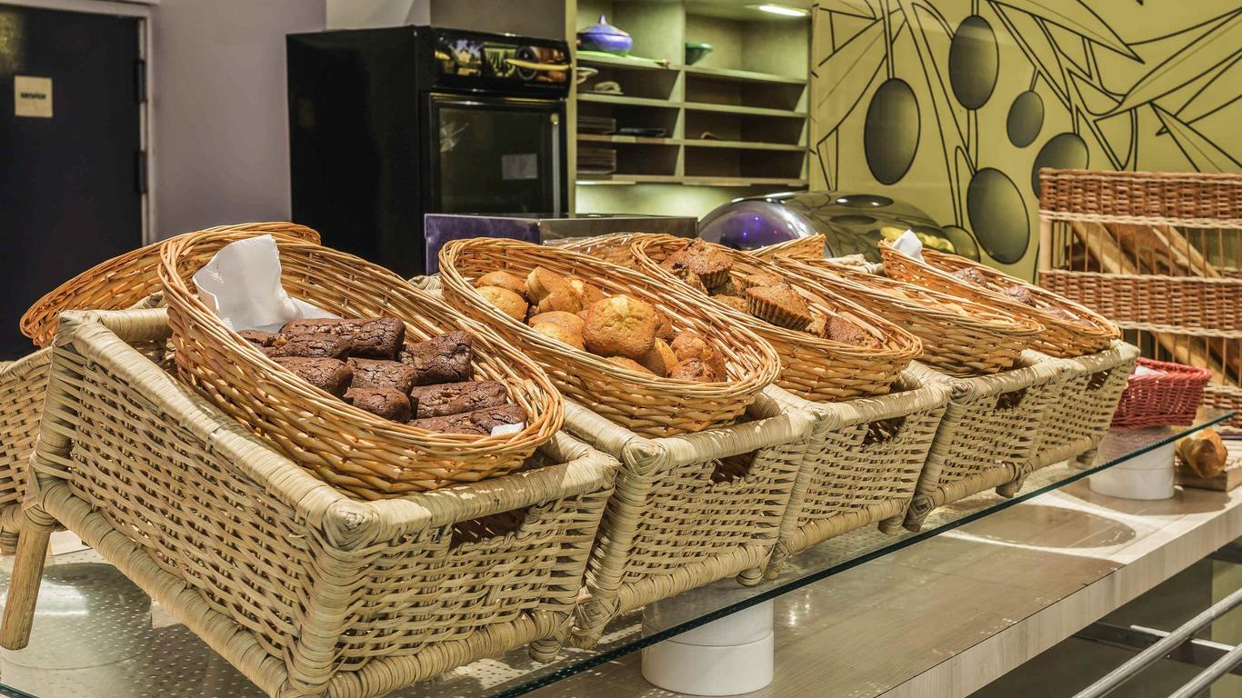 Ibis Oran Les Falaises