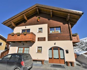 Hotel La Baita - Livigno - Building