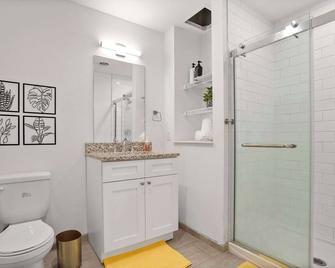 Cozysuites Stunning 1br In Downtown Pitts #9 - Pittsburgh - Baño