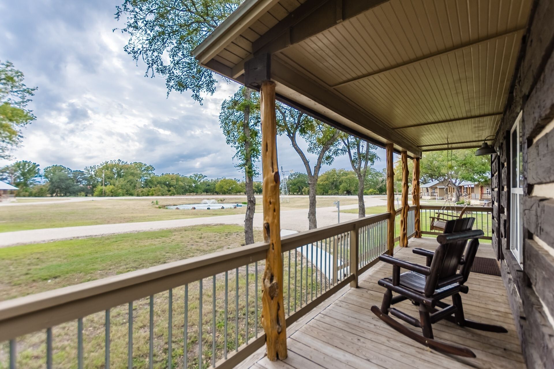 Vineyard Trail Cottages- Adults Only - Fredericksburg - Balkon