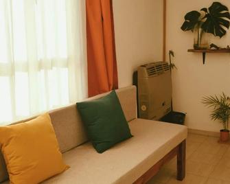 Casa Revol casa de huéspedes - Cordoba - Living room
