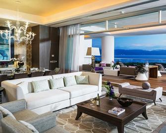 Grand Luxxe 3 Bed Room + Spa - Bucerías - Obývací pokoj