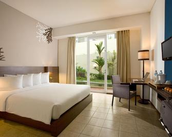 Hotel Santika Bangka - Pangkalpinang - Bedroom