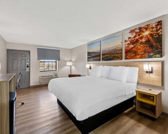 Days Inn by Wyndham Brownsville - Brownsville - Спальня