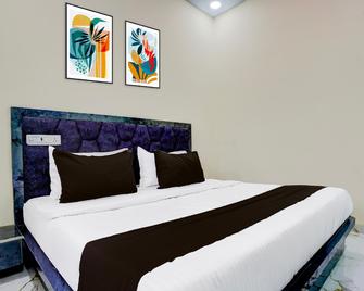 Hotel O Sky Line - Chandrapur - Habitación