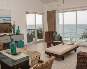 Playa Escondida Beach Club - Tela - Salon