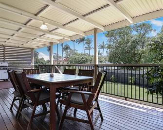 The Shack Near Maroochy River - Pet Friendly, Wifi, Linen Provided - Maroochydore - Balcony
