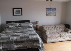 Robbins by the Sea Rental - Robbins by the Sea Unit 1 - Bonavista - Bedroom