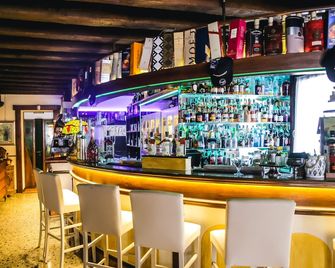 Hotel Villa Pigalle - Tezze sul Brenta - Bar