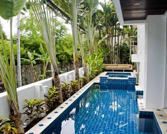 White Villa Patong - Patong - Pool