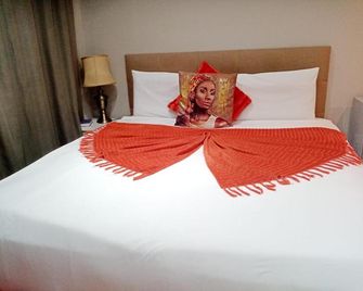 Shoes guest house 2 - Mthatha - Bedroom