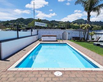 Avalon Motel - Thames - Pool