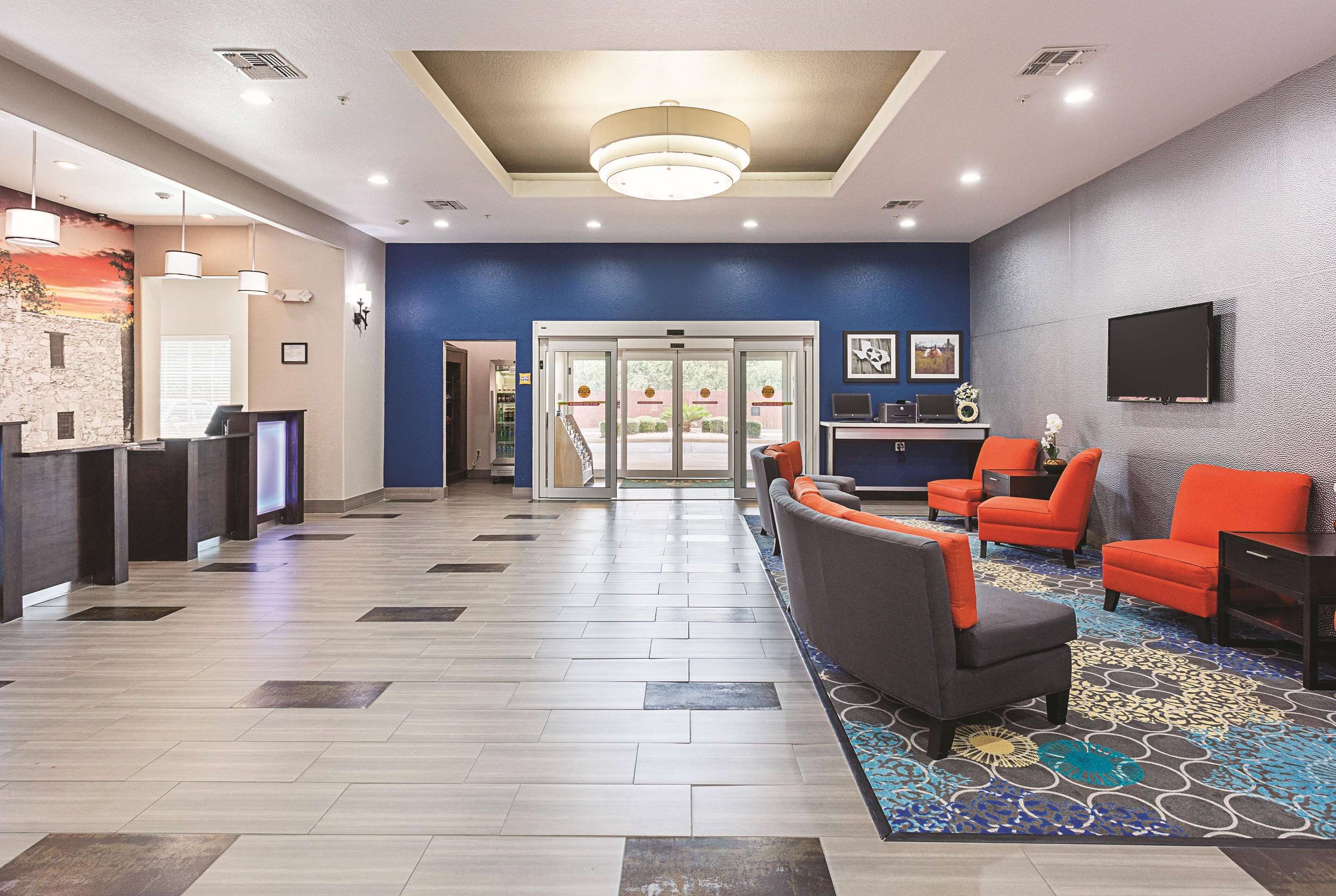 La Quinta Inn & Suites by Wyndham San Antonio Northwest - סן אנטוניו - לובי