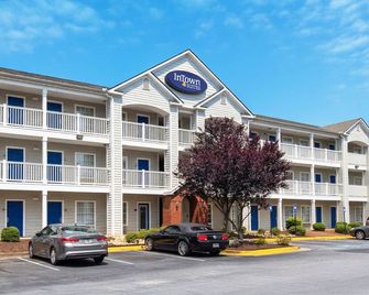 Intown Suites Extended Stay Atlanta Ga - Lithia Springs - Lithia Springs - Building