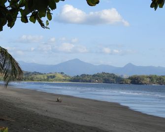 Cozy, Modern Jungle Cabin With Beautiful Sea View - Los Duarte - Beach