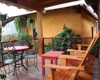 Casa Hagan - Santa Cruz La Laguna - Patio