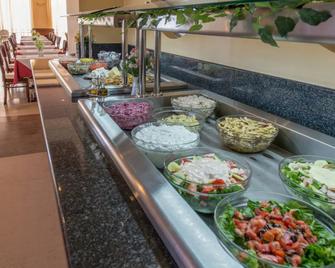 Astir Beach Hotel - ลากานาส