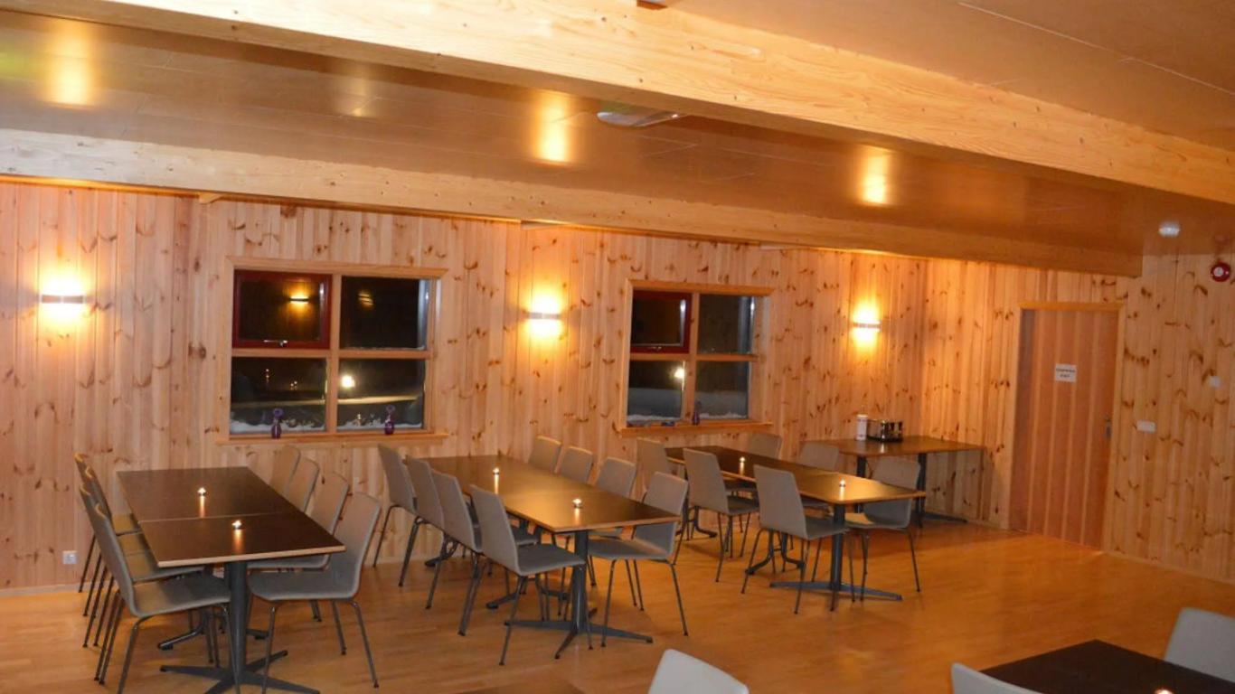 Laugarfell Accommodation & Hot Springs