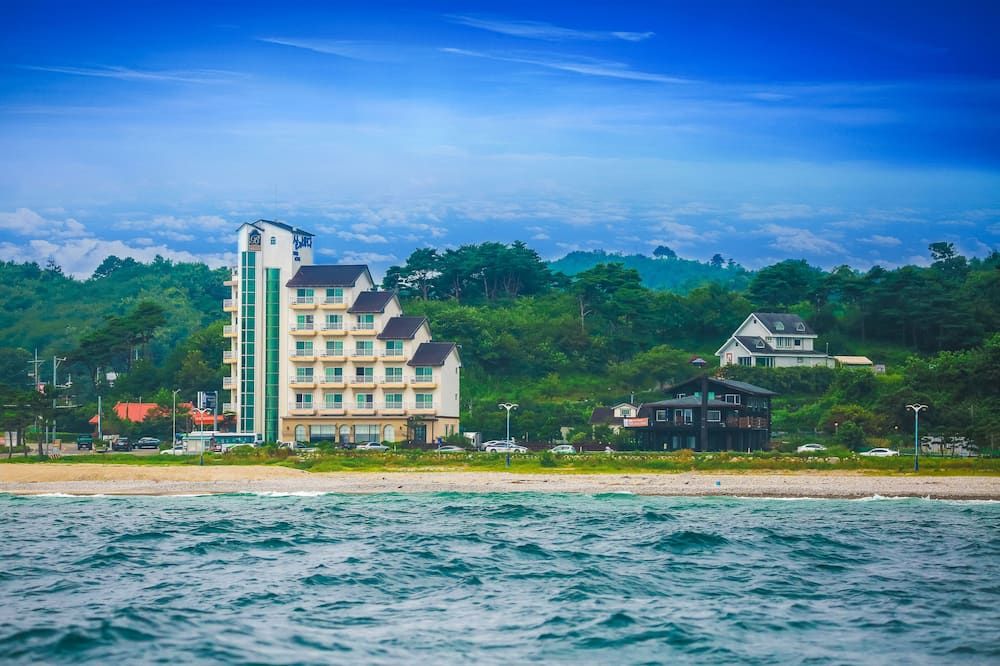 Benikea Hotel Mountain & Ocean Yangyang - Yangyang - Gebäude
