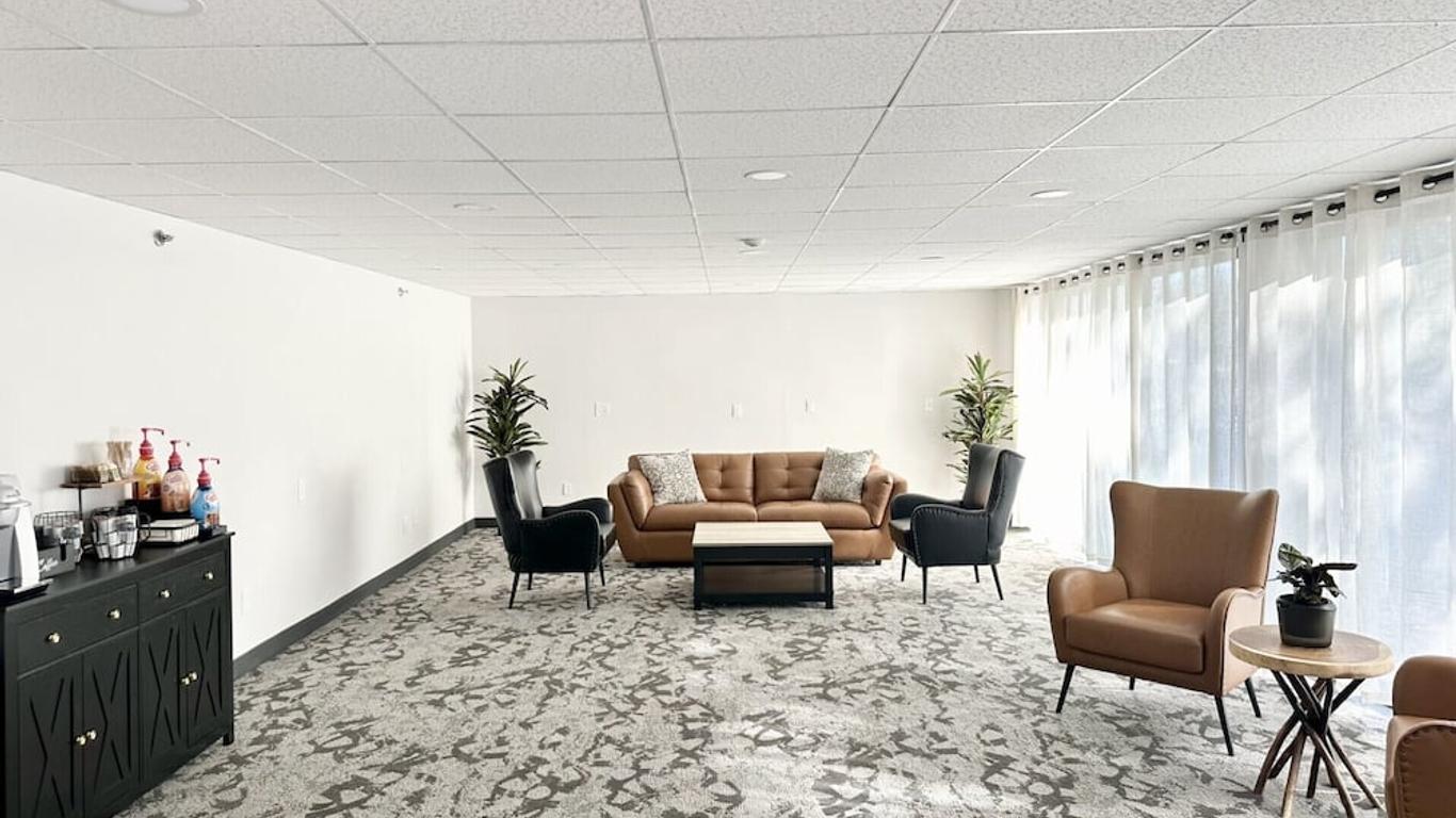 Baldwin Inn and Suites