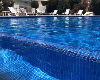 Hotel Plaza Miami - Miami Platja - Piscina