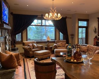 Chateau Elise - Canmore - Lounge